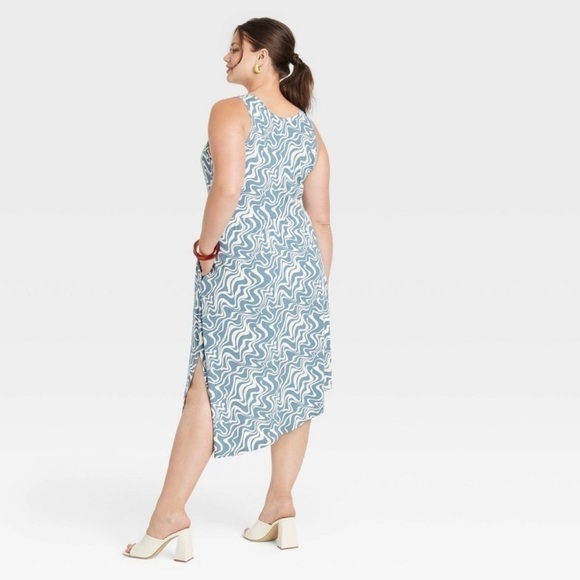 AVA & VIV 3X Red Asymmetrical Sleeveless Dress - Picture 2 of 2